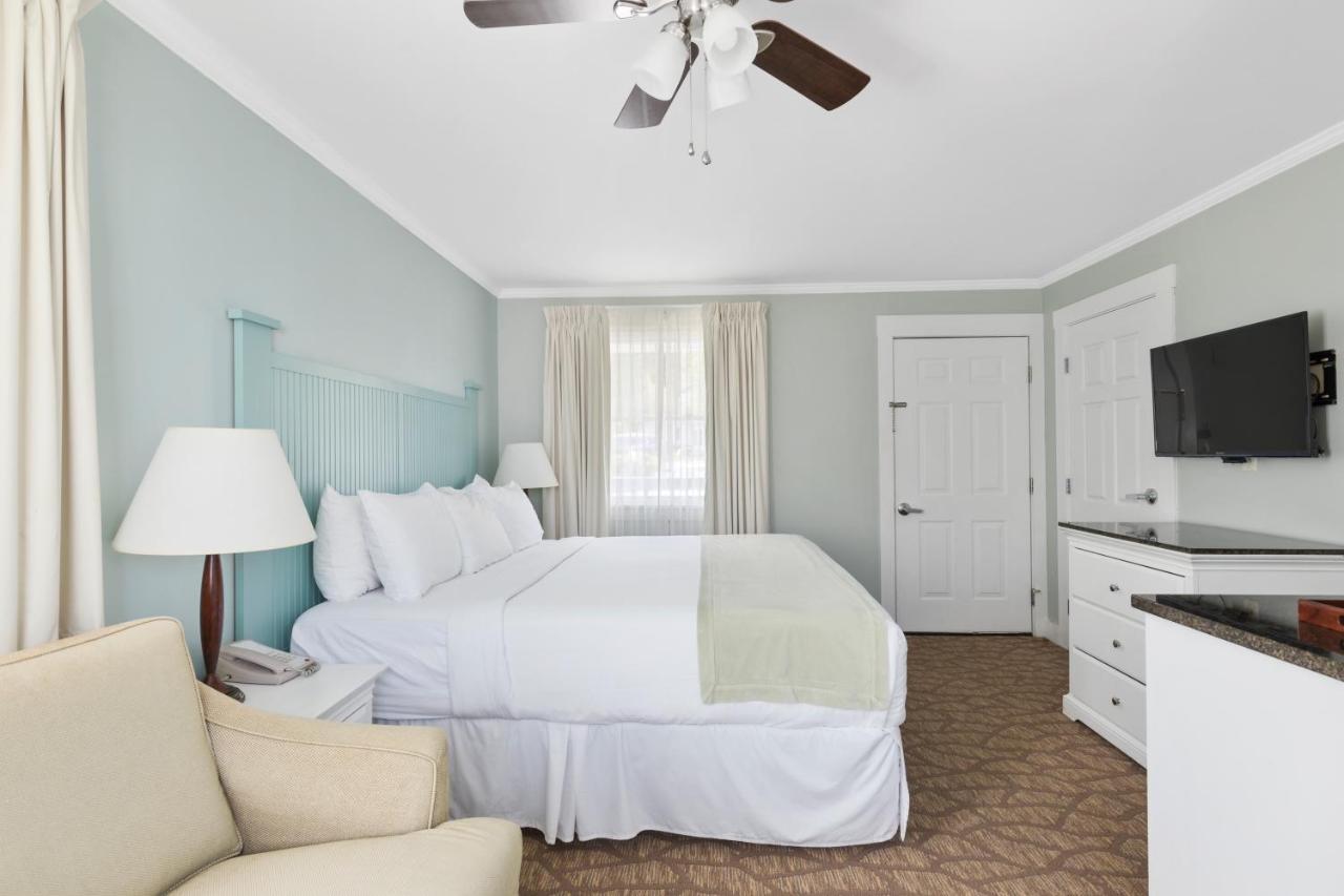 Colonial 3*