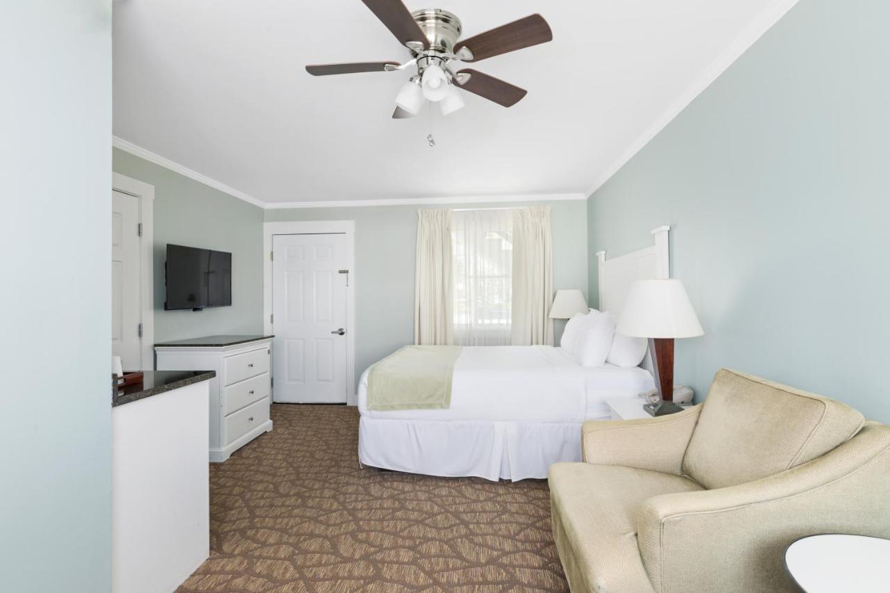 Inn Colonial