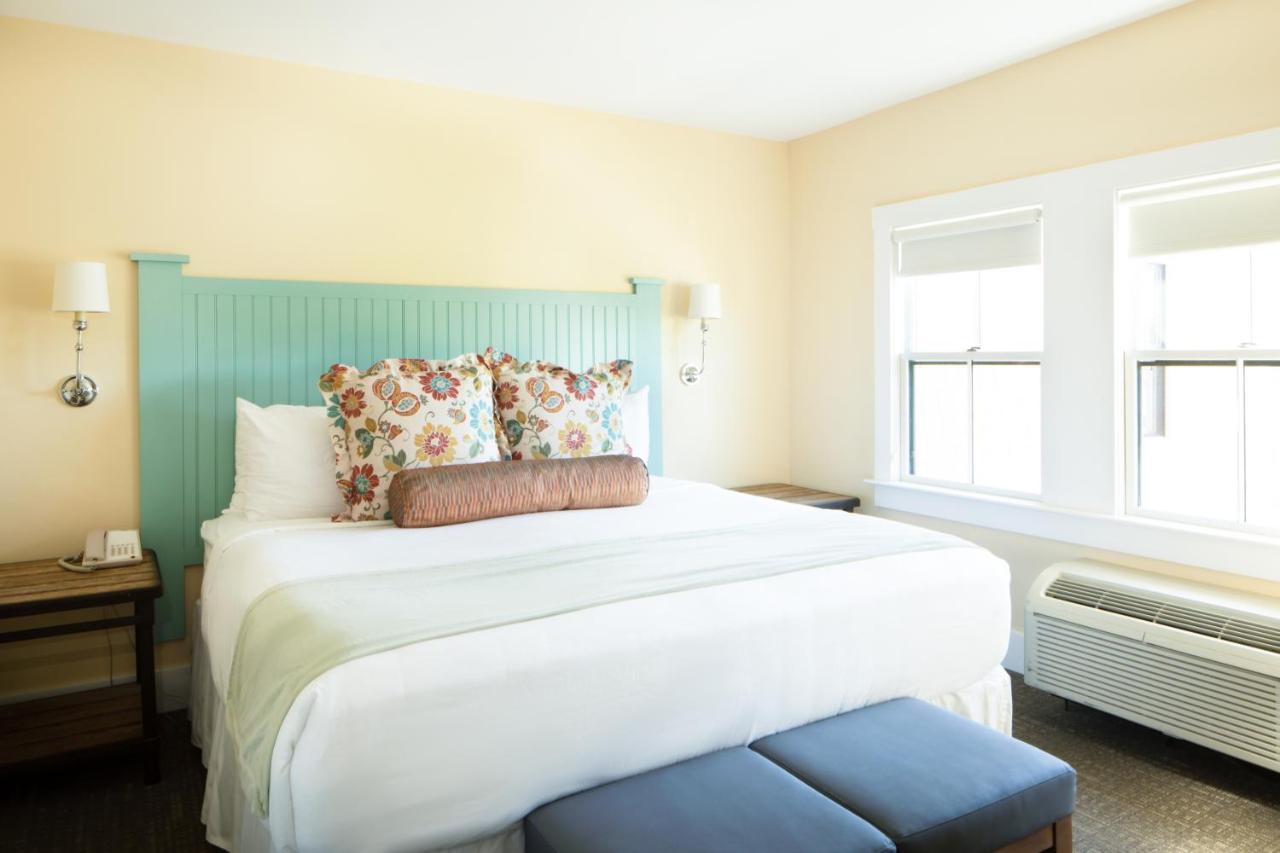 Colonial Ogunquit